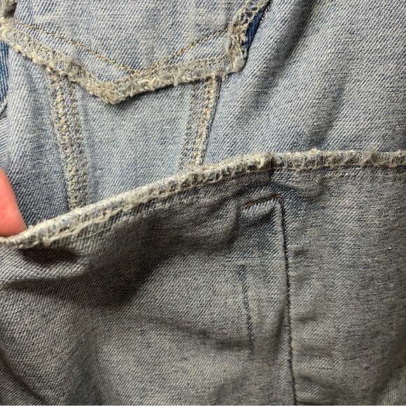 Forever 21 Denim Jacket Boho Embroidered Oversized Light Wash - size M - Picture 6 of 7